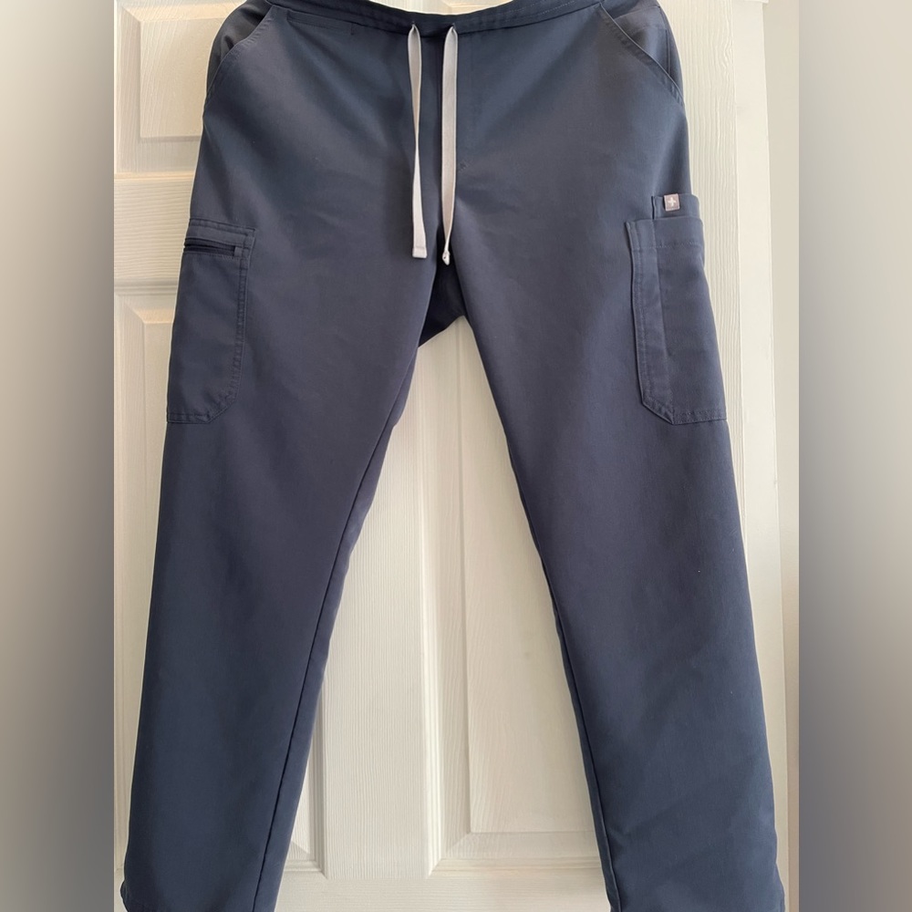 Figs Yola medium scrub pant